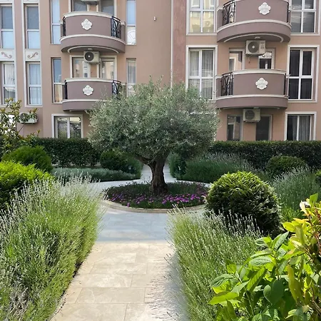 Marea Garden 拉夫达
